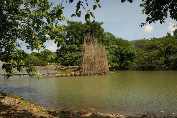 Green field / Ecological Practices of Contemporary Art. Kau-Shung Fine Art Museum . March 11- june 18 2006 高雄市立美術館策畫展