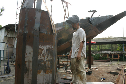 2006  International Steel/Iron Sculpture. Kao-hsiung Taiwan  sculpture camp time:10-26 November 2006